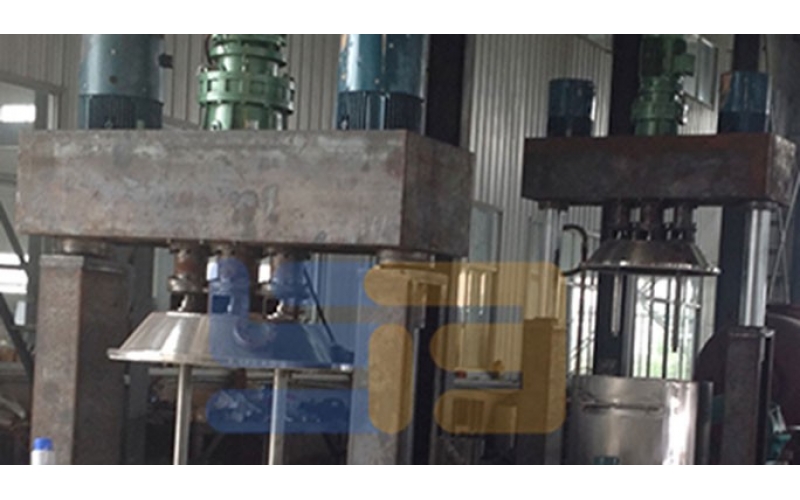 干粉砂漿生產線設備美縫劑生產設備使用時應該做好五方面工作